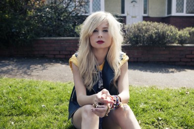 NinaNesbitt2-CreditAlexLake